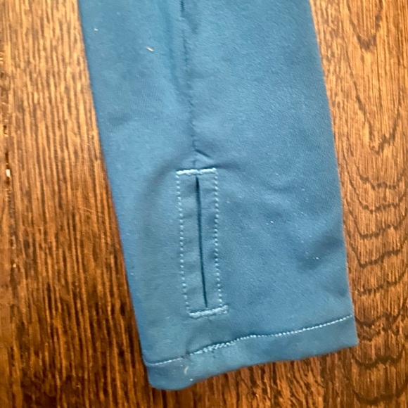 EUC The North Face Amphibious Full Zip Sun Hoodie - Big Kids XL - Picture 5 of 7